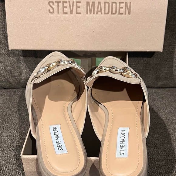 Steve Madden Women's Tan Mules, size 10. Worn twice - Picture 6 of 6